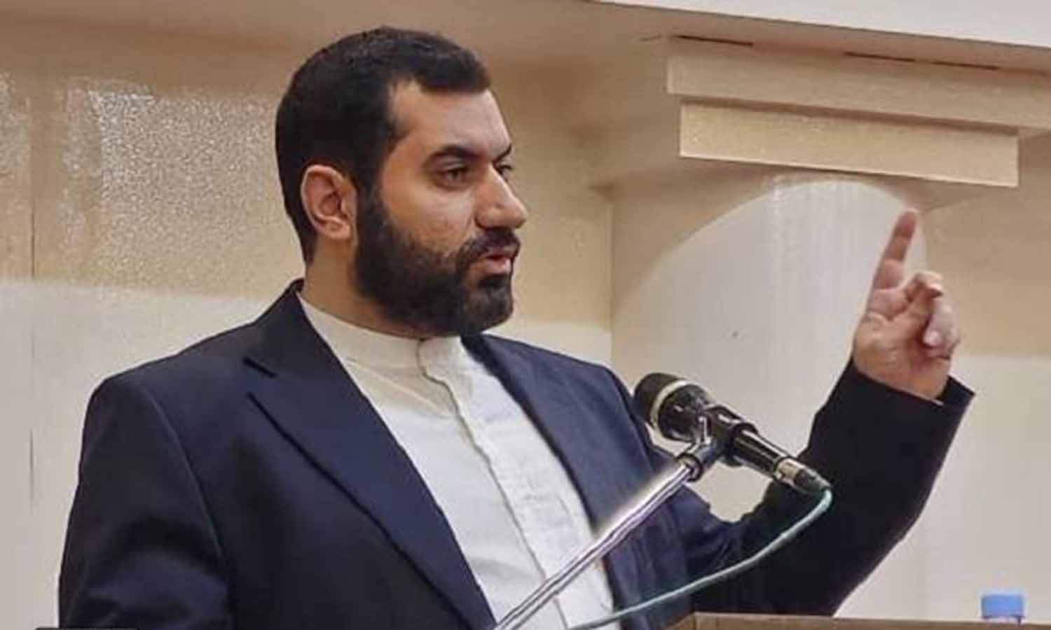 تکریم خانواده‌های شهدای حمله تروریستی شاه‌چراغ: معاون بنیاد شهید به مشکلات آنان رسیدگی کرد