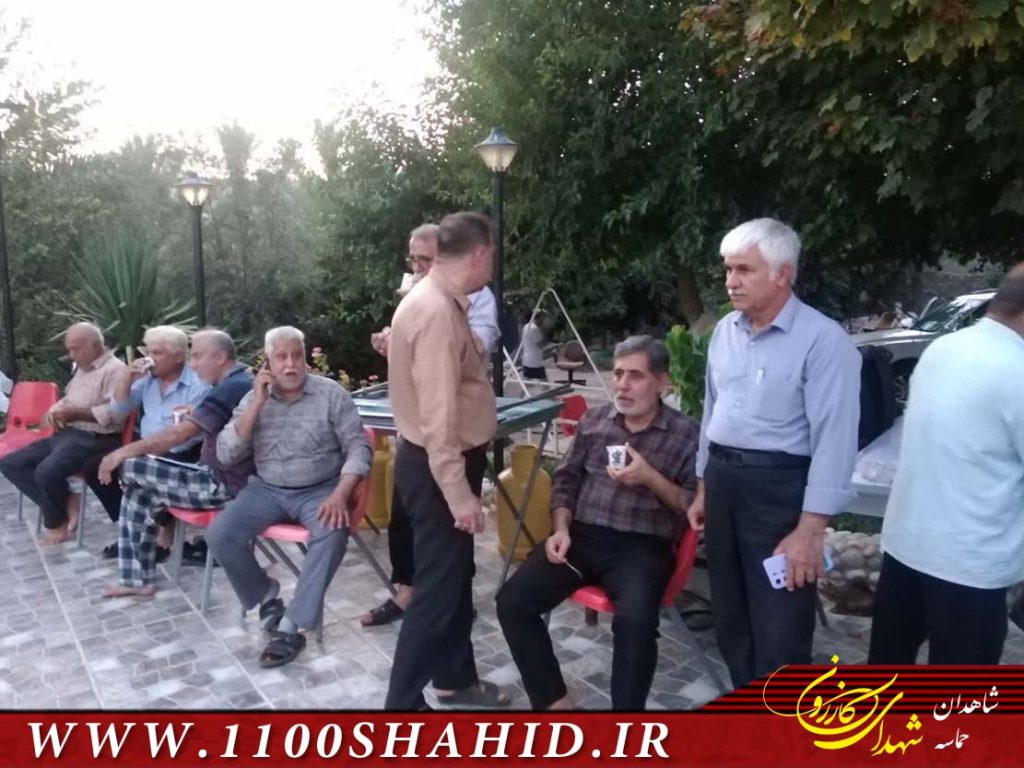 دورهمی صمیمانه پیشکسوتان دفاع مقدس در کازرون؛ یادمانی بر ایثار و برادری